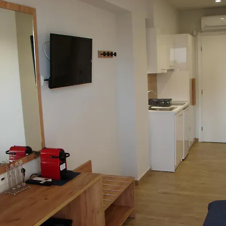 Four Reasons 아파트호텔