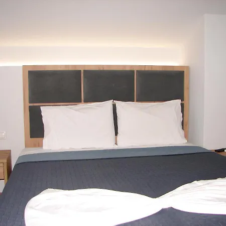 Aparthotel Four Reasons