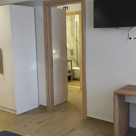 Four Reasons 아파트호텔