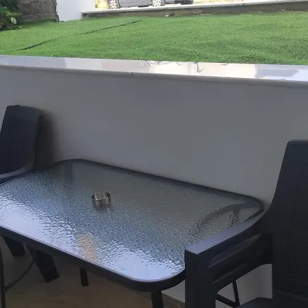 Four Reasons Paralía