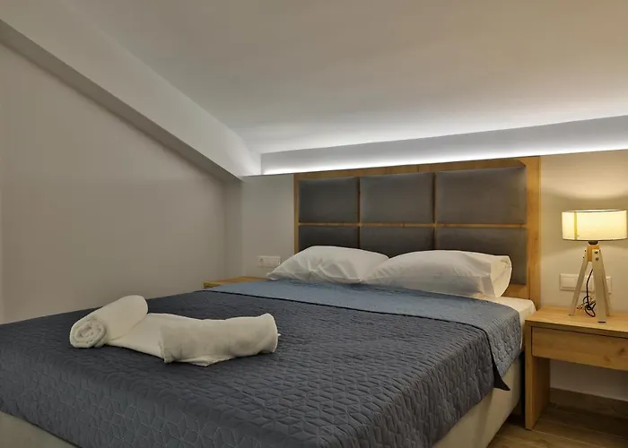 Four Reasons 4* Paralía