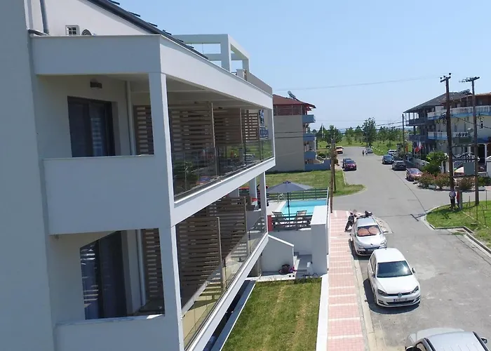 Four Reasons 4* Paralía