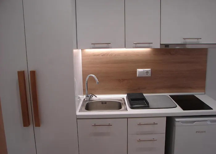 Four Reasons Apartahotel