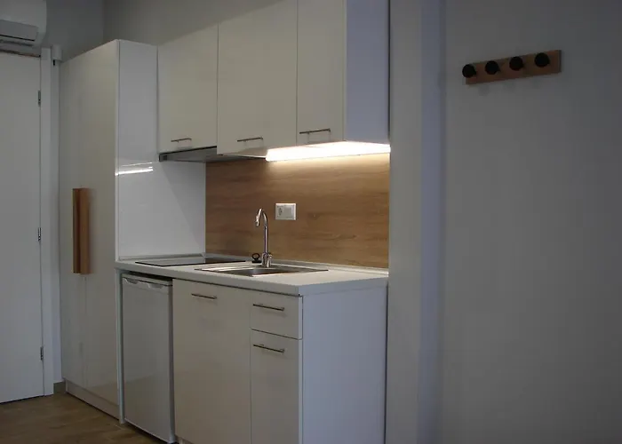 Four Reasons Paralía