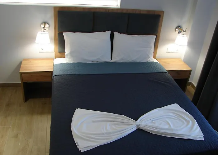 Four Reasons Apartahotel Paralía