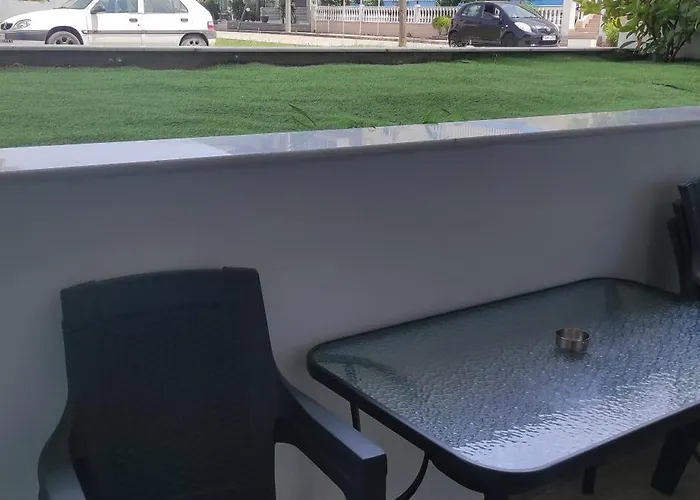 Four Reasons Apartahotel 4*