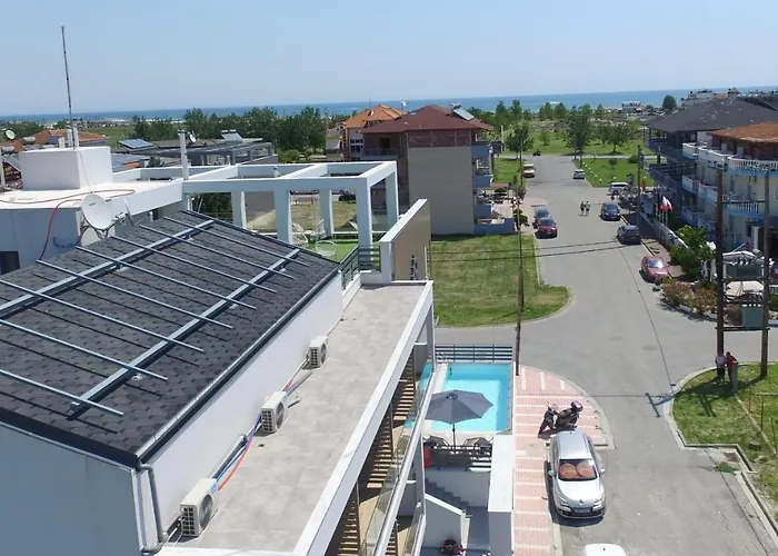 Four Reasons Apartahotel Paralía