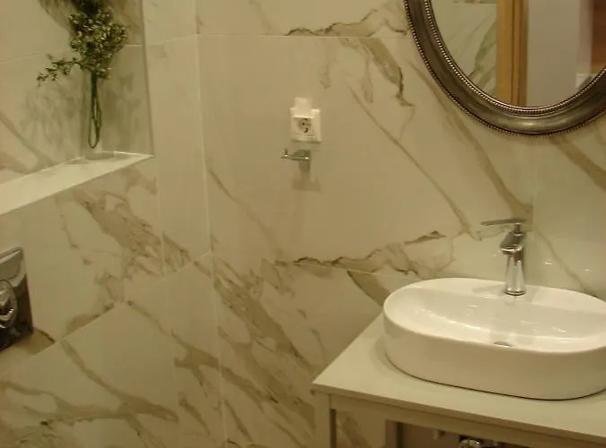 Four Reasons Paralía